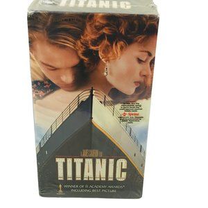 Titanic VHS 1997 2 Tape Set Leonardo DiCaprio Kate Winslet New In Package